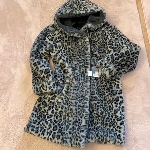Lucky Brand  Hooded Faux Fur long lined Coat Gray Leopard 🐆